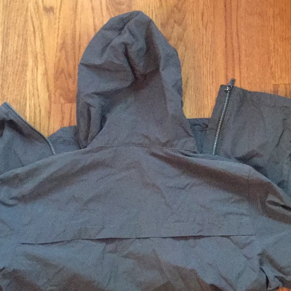 EUC Men's Rockwell Falls™ Casual Windbreaker - Picture 7 of 7